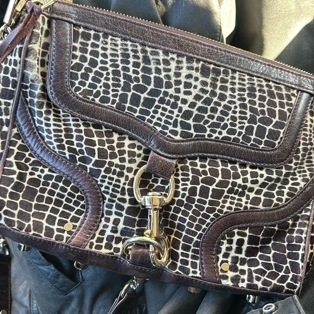 NWT - Giraffe Mac Crossbody​